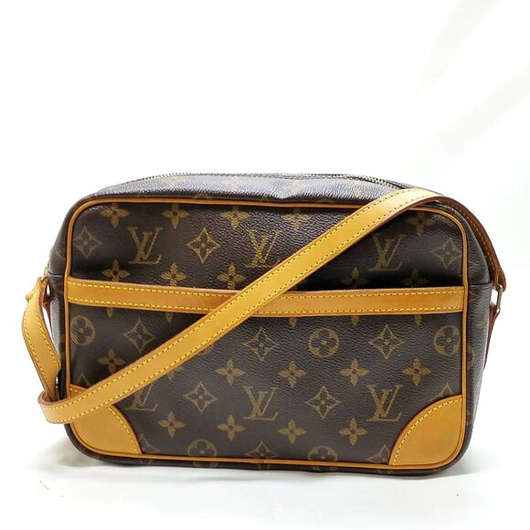 Authentic Louis Vuitton Trocadero 27 Brown Monogram Crossbody mn643-112725 - Picture 1 of 16